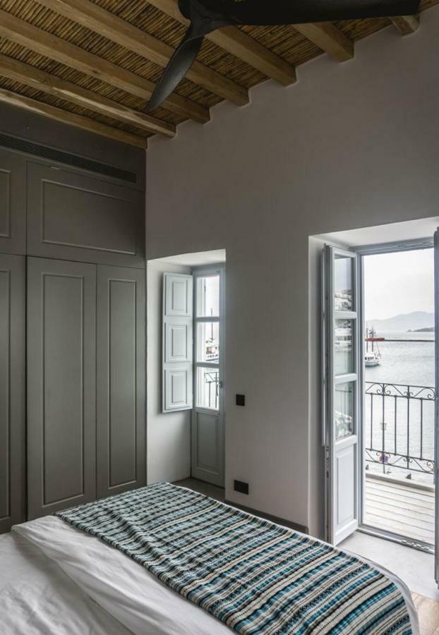 One Manto Square Apartment Mykonos Town Exterior photo