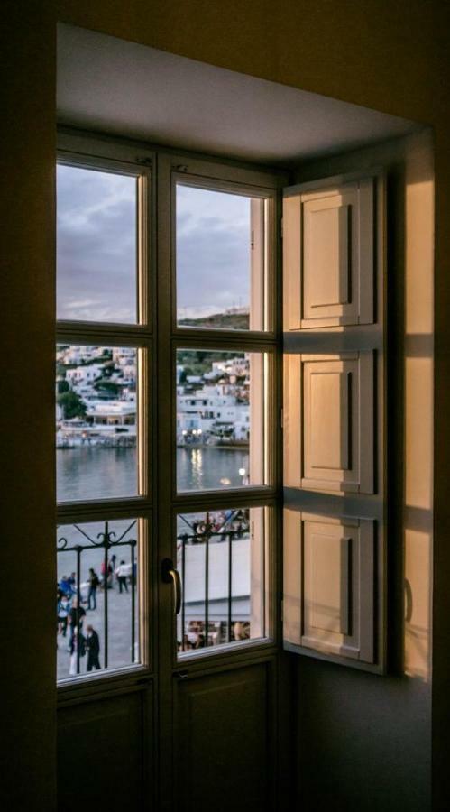 One Manto Square Apartment Mykonos Town Exterior photo